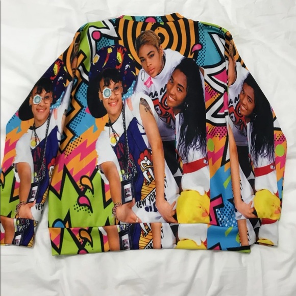 TLC sweater - Picture 3 of 3